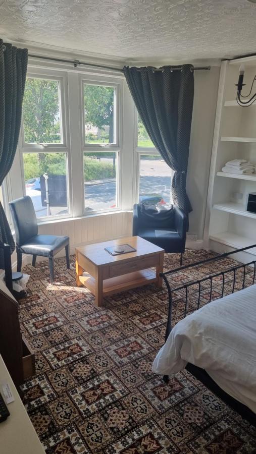 Norfolk Guest house 3*